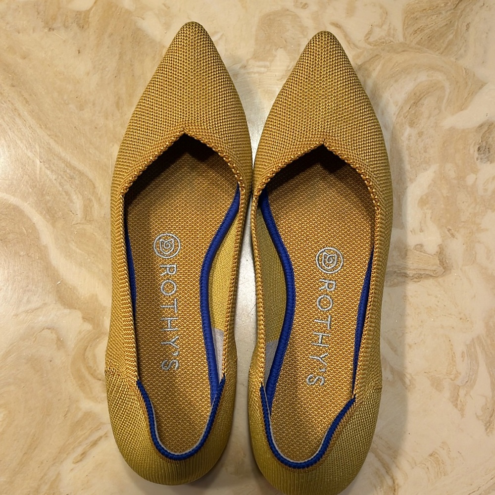 Rothy’s Size 7.5 Women’s Flats in Marigold